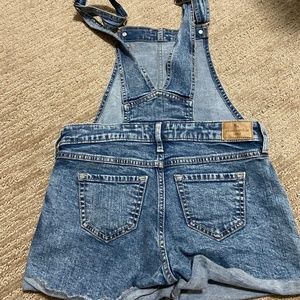 Girls Abercrombie overall shorts